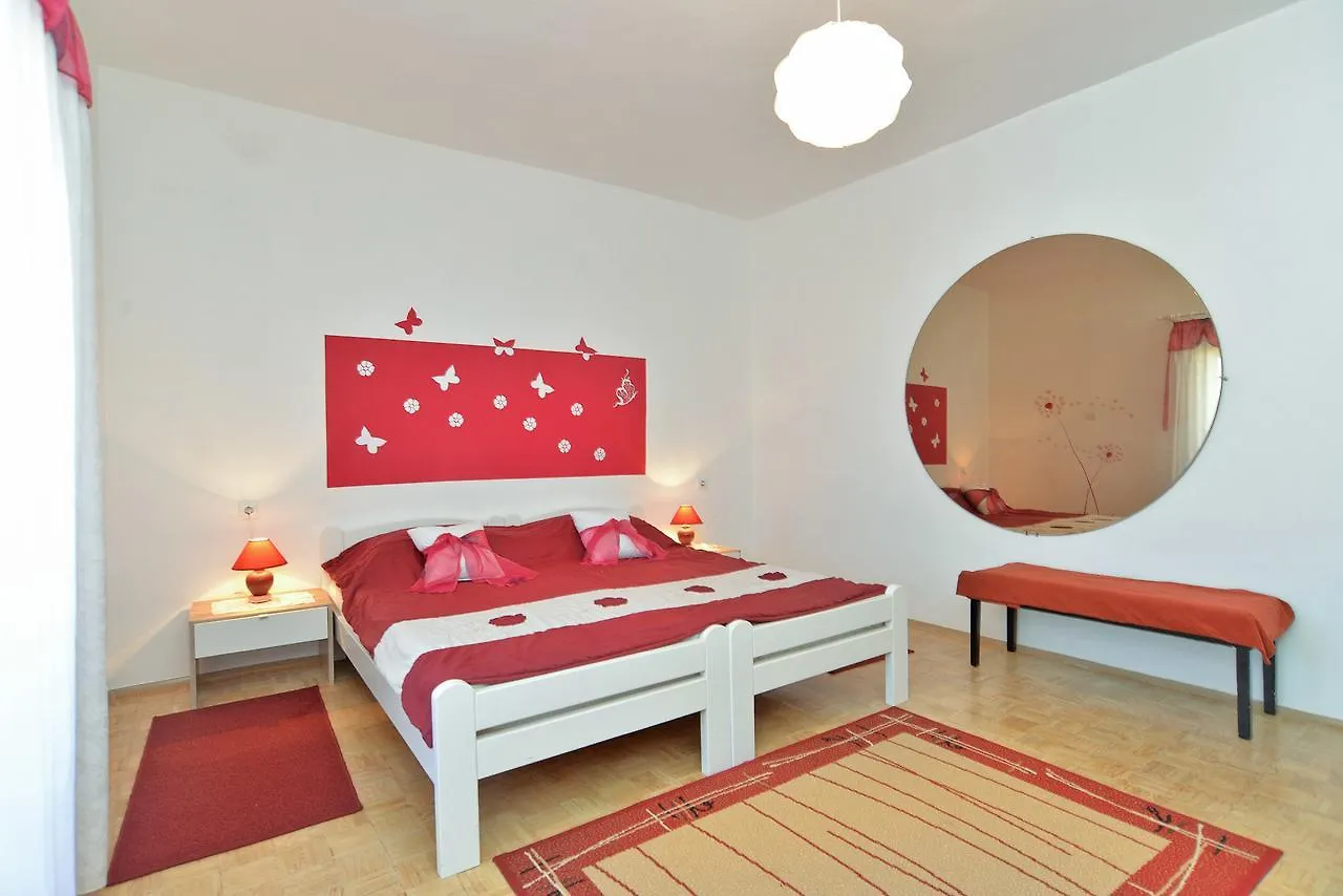 Apartments Stjepan 725 Fazana Croatia