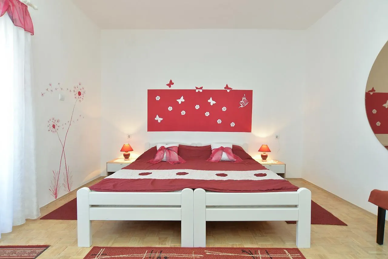Apartments Stjepan 725 Fazana Croatia
