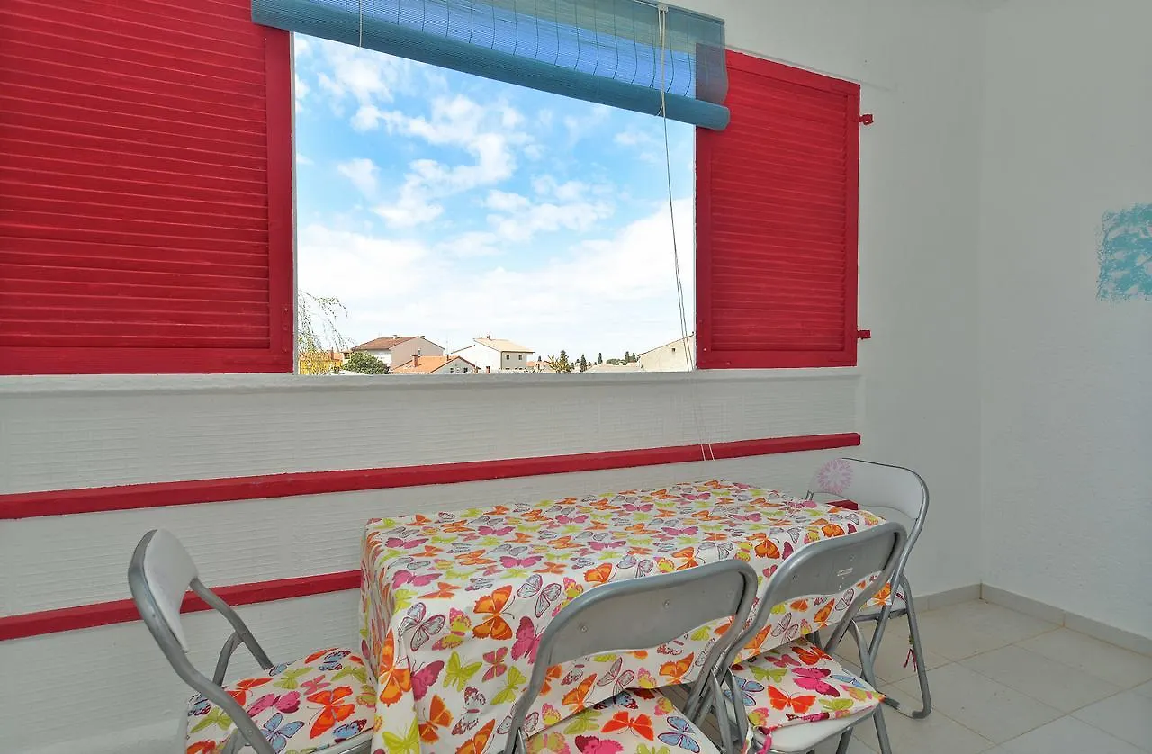 Apartments Stjepan 725 Fazana